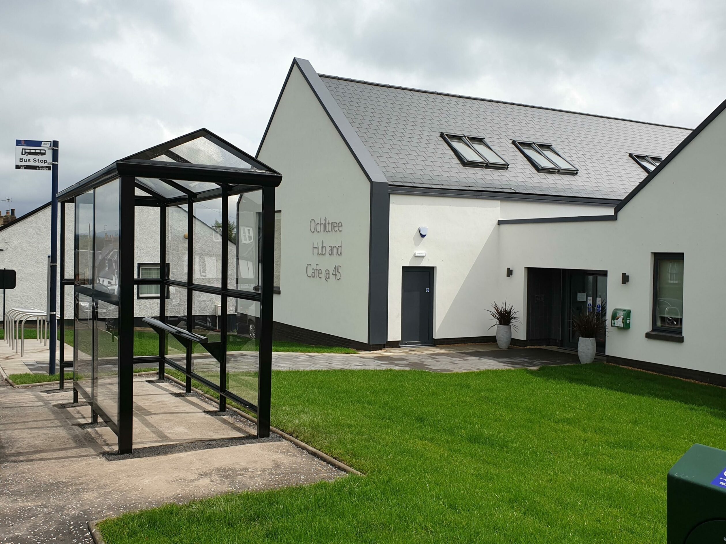 Cafe & Gifts @ 45 - Ochiltree Hub